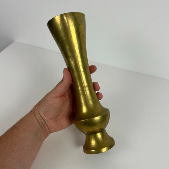 Vintage Brass Vase Tall Curved Brass Flower Vase Urn Made in India - Picture 1 of 6